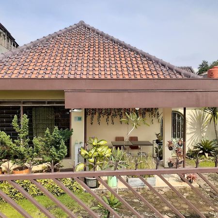 Gio Guesthouse Bogor Eksteriør bilde